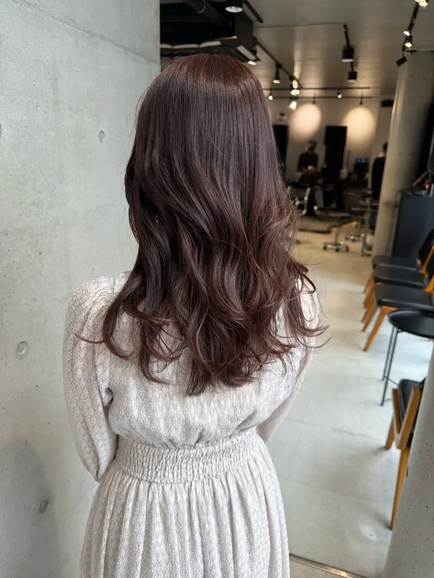 セミロング カラー カット ヘアカラー トリートメント 【銀座】艶髪/上品な カラー特化/涼/駅近のヘアスタイル