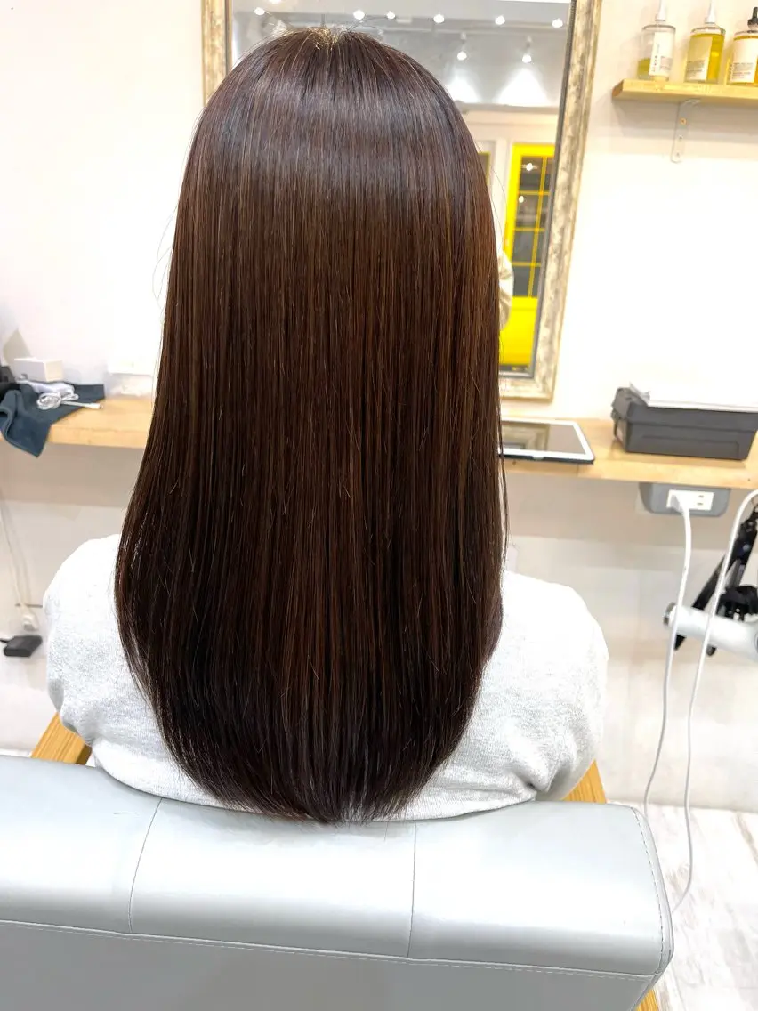 セミロング カット 縮毛矯正 山本 悟志のヘアスタイル