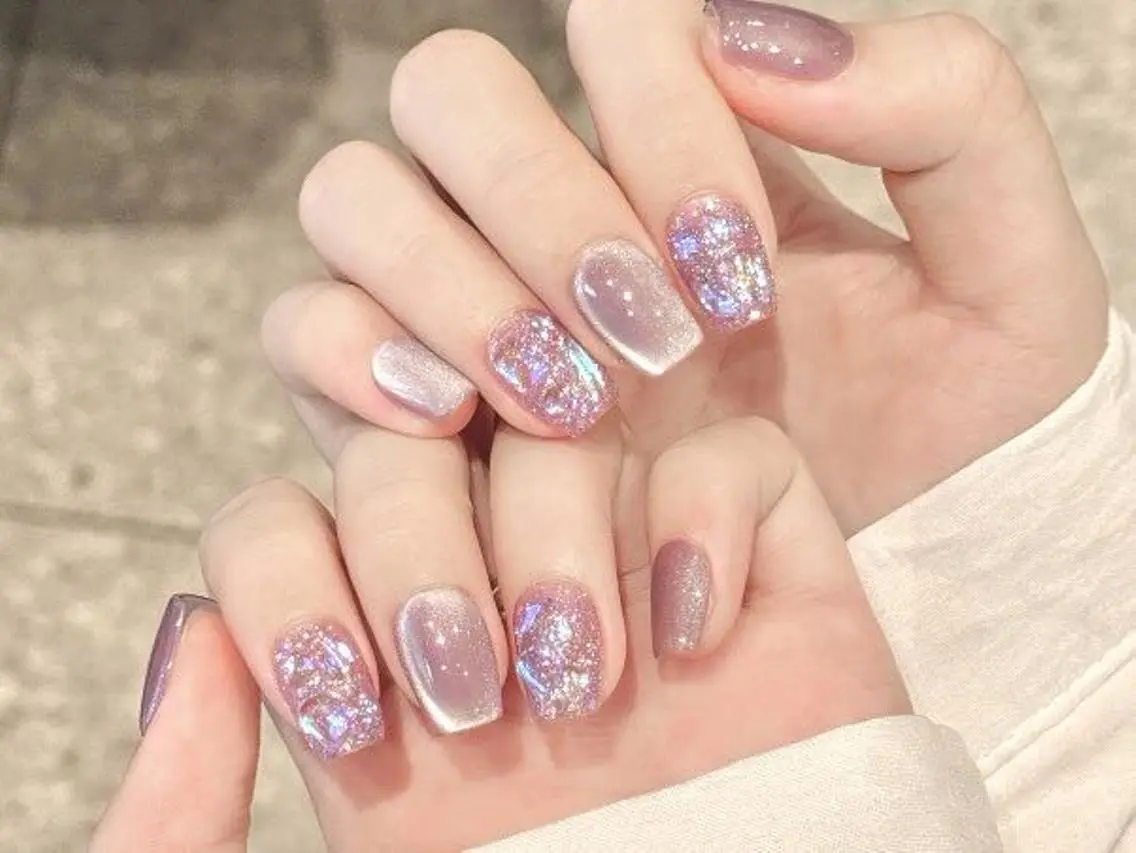 ネイル ジェルネイル ゴージャス グラデーション キラキラネイル ラメ(グリッター) Choco Chocoのネイルデザイン