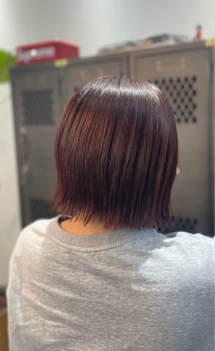 ショート ボブ 外ハネヘア サカシタ アヤカのヘアスタイル