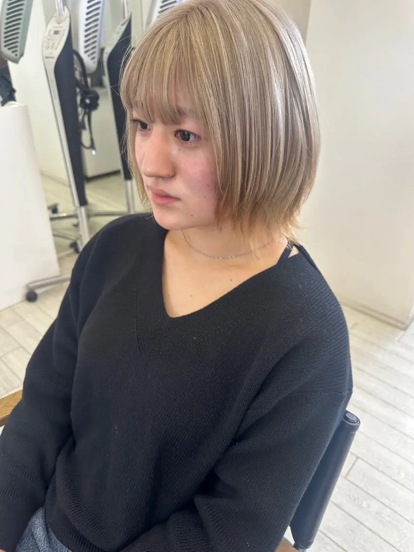 ショート ヘアカラー トリートメント 遠藤 愛莉のヘアスタイル