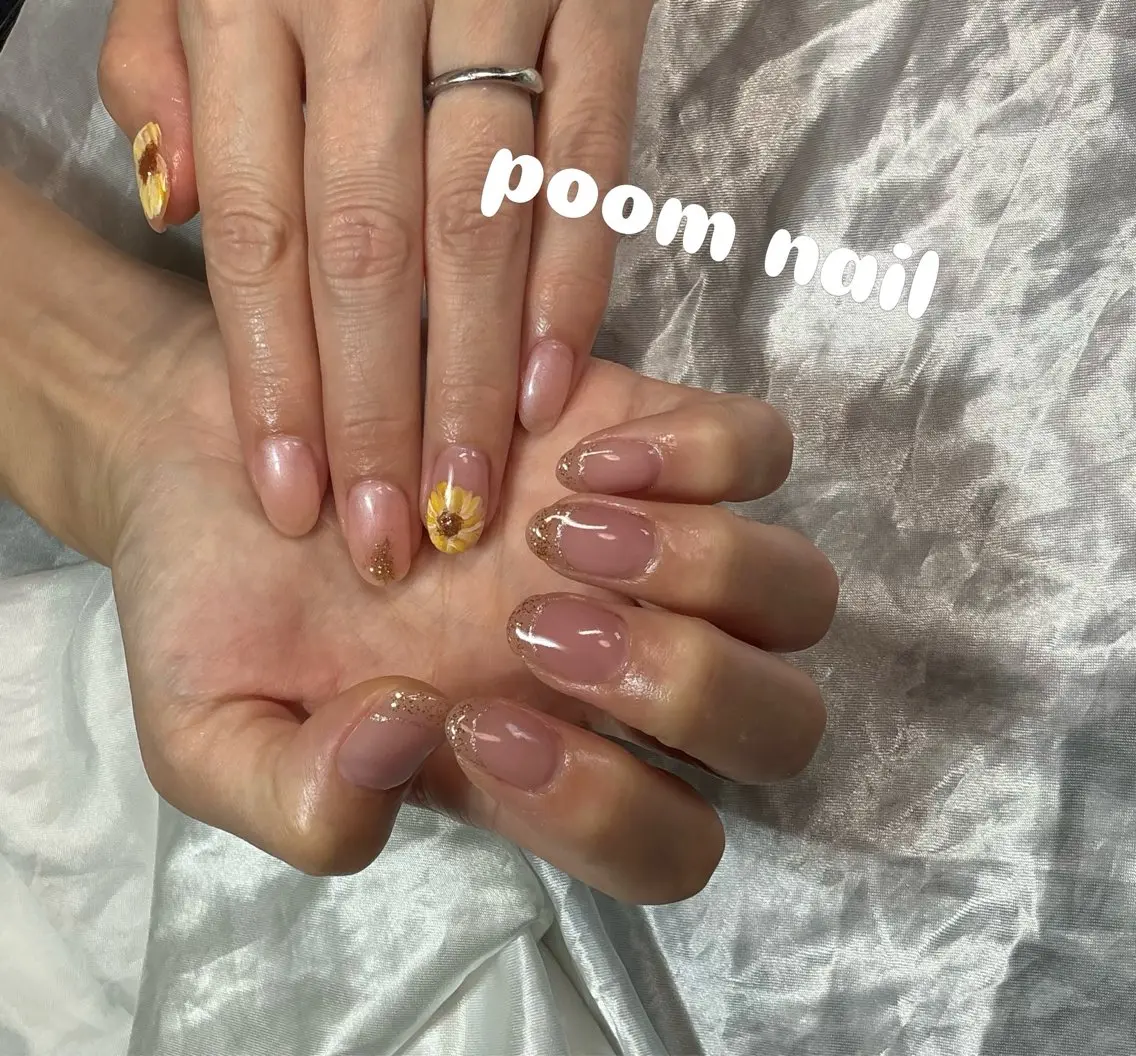 ネイル シンプルネイル ハンドネイル poom nailのネイルデザイン