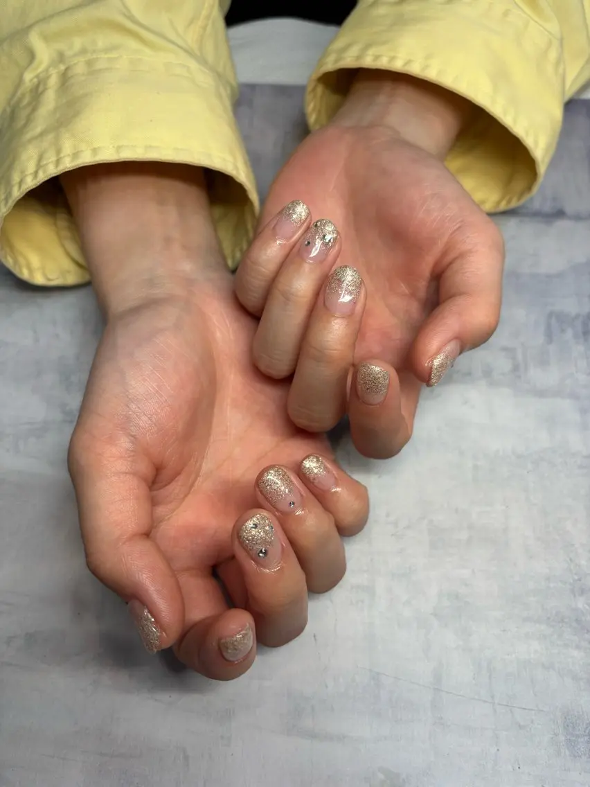 ネイル ラメ(グリッター) ラメグラデーション ✨️REMIA 千葉💅🏻のネイルデザイン