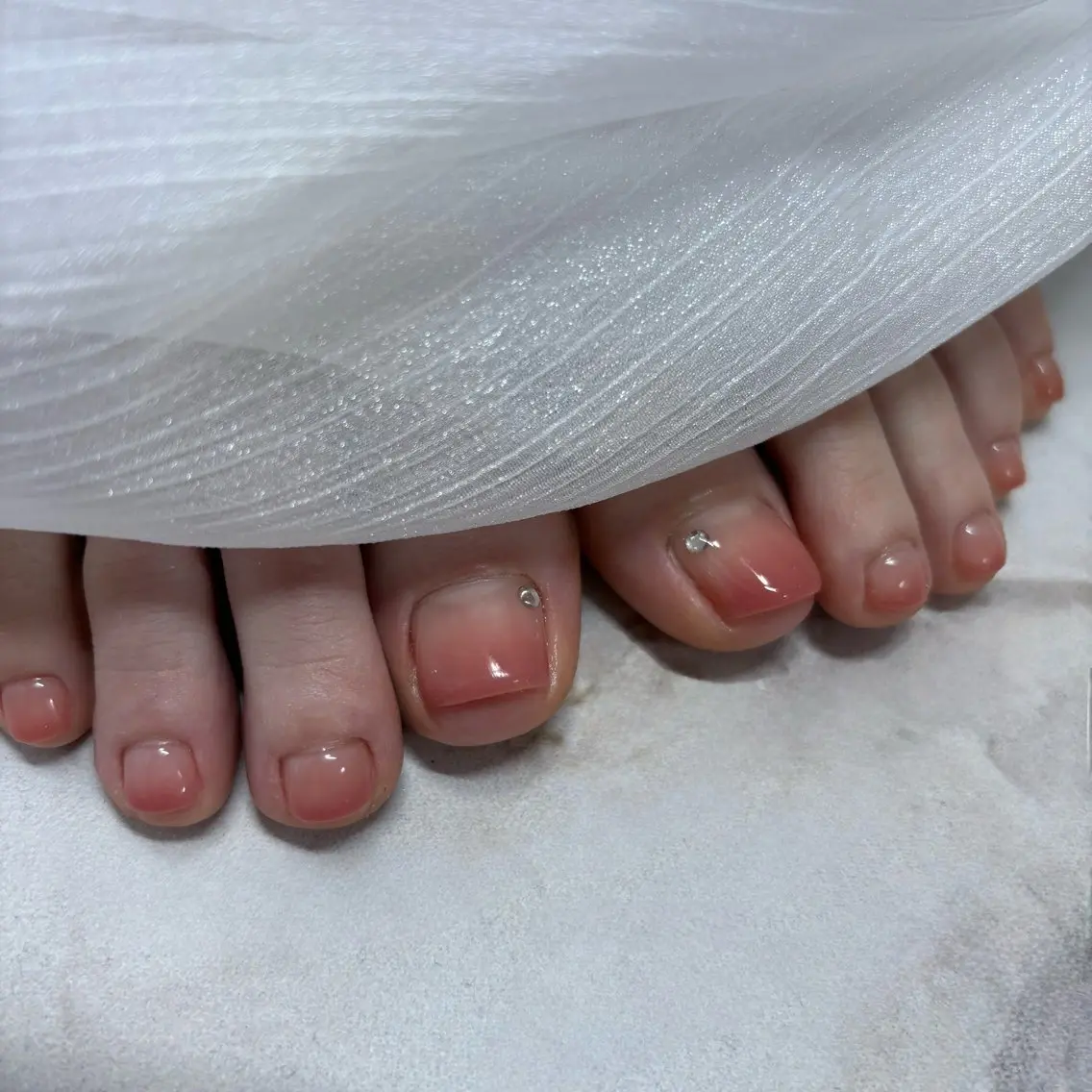 ネイル グラデーション フットネイル nail salon Ivy【放出】のネイルデザイン