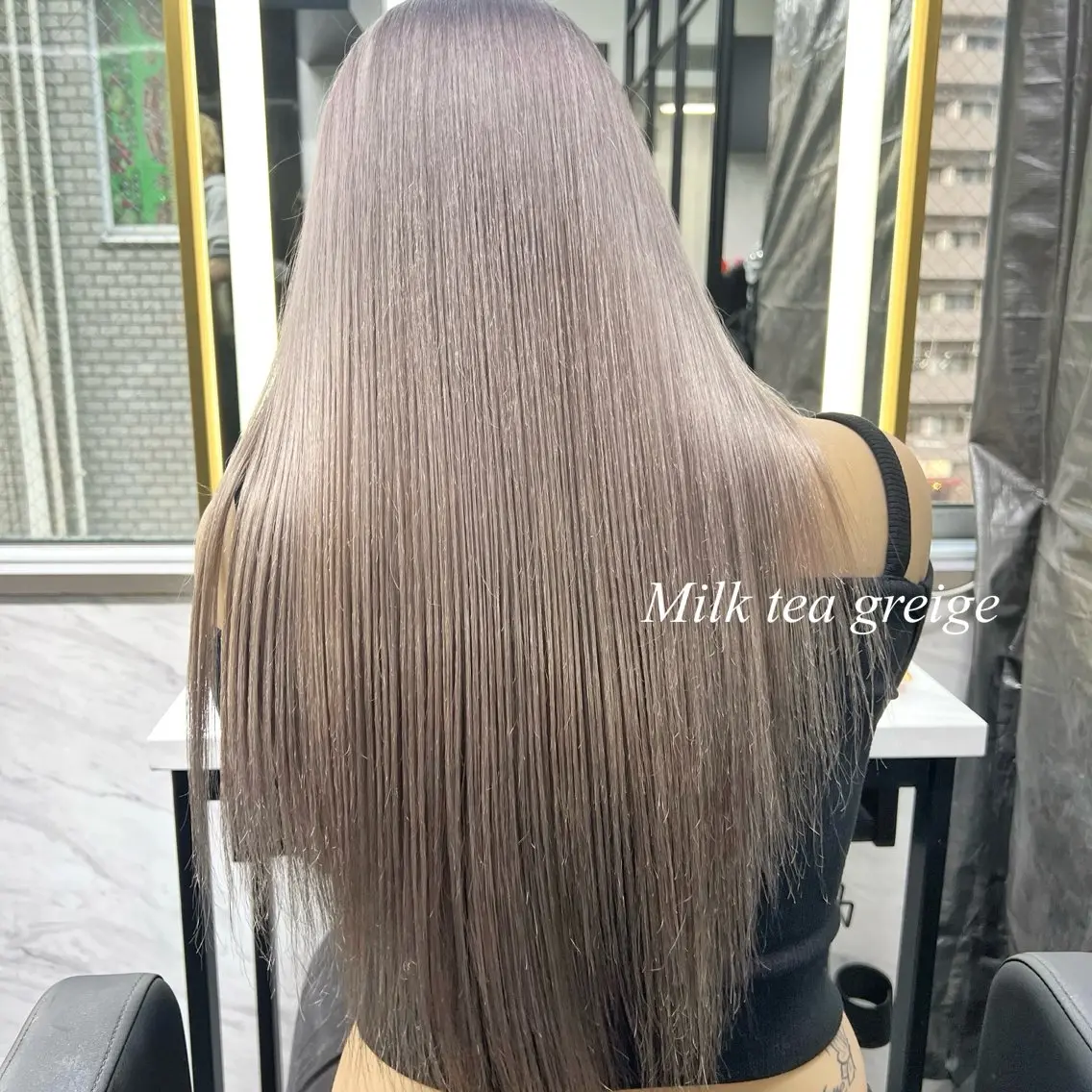 ロング カラー シールエクステ ハイトーンカラー エクステ ヘアカラー シールエクステ特化 ハイトーン、NANAのヘアスタイル
