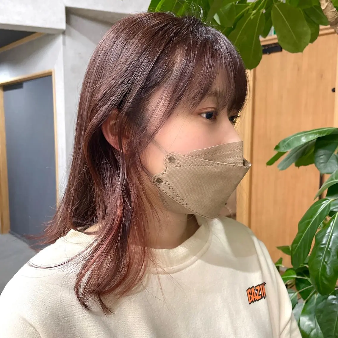 カラー ピンクカラー ヘアカラー ヘッドスパ 岡田 真綾のヘアスタイル