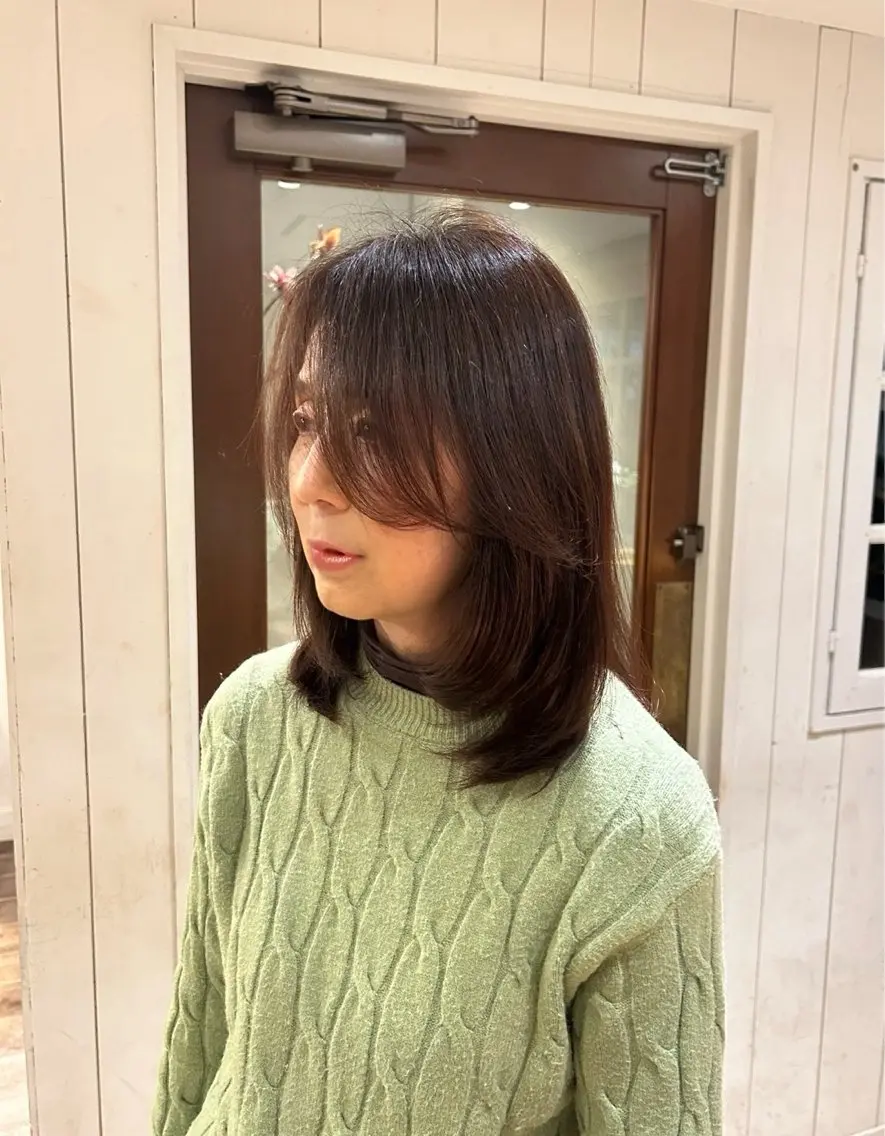 ミディアム レイヤーカット カット yusa🌿‬レイヤ ー/赤みなしカラーのヘアスタイル