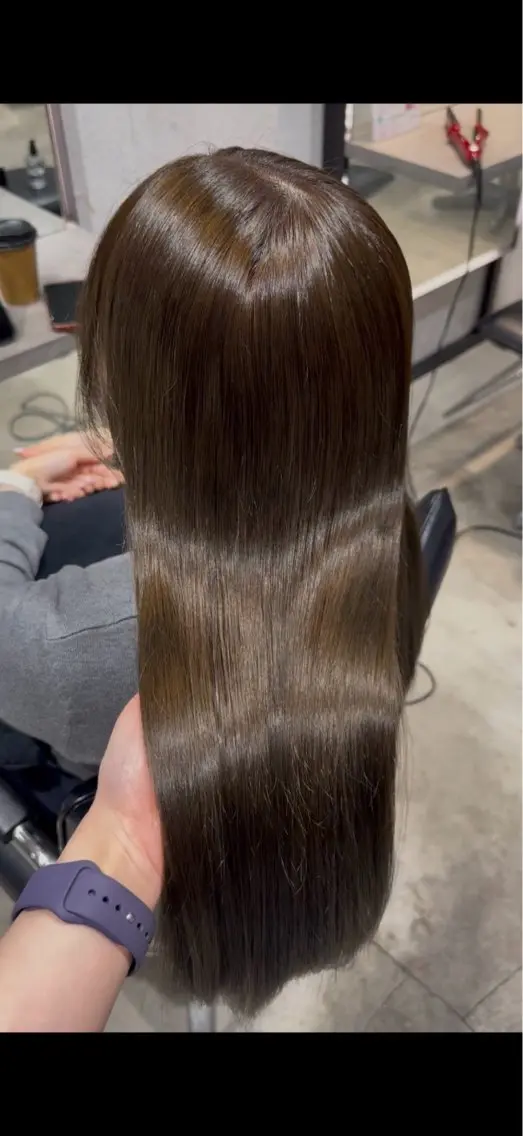 ロング カラー グレージュ オリーブグレージュ オリーブグレー カット ヘアカラー トリートメント あんな🦋レイヤー カット/透明感カラーのヘアスタイル