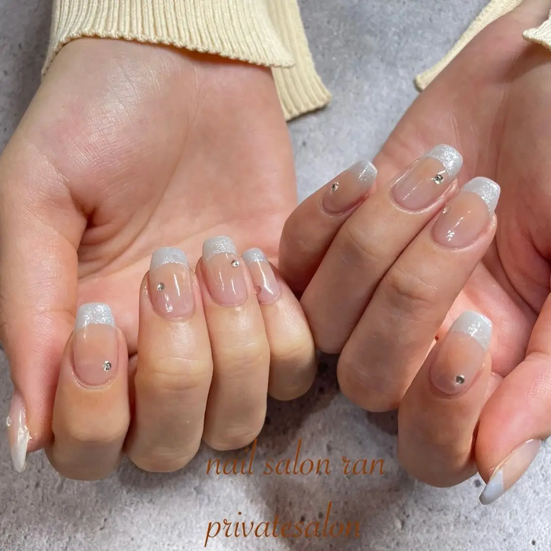 ネイル チークネイル フレンチネイル マグネットネイル オレンジ シルバー ハンドネイル ハンドケア nailsalon ranのネイルデザイン