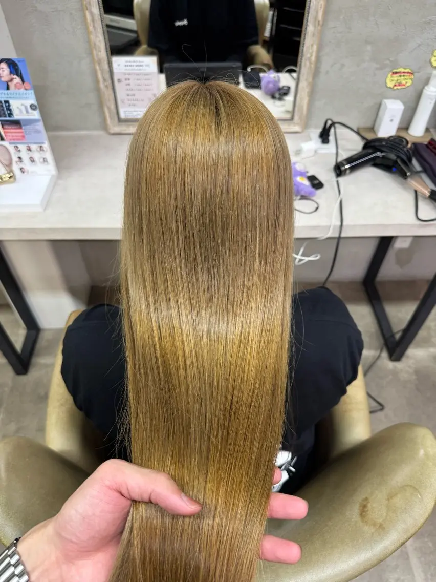 カラー ベージュカラー ブリーチ 透明感カラー Blast raiaのヘアスタイル