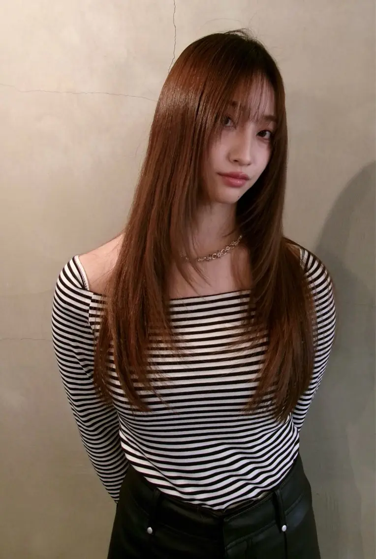 ロング カラー レイヤーカット カット ヘアカラー トリートメント 林　蓮/レイヤー/ 透明感カラーのヘアスタイル
