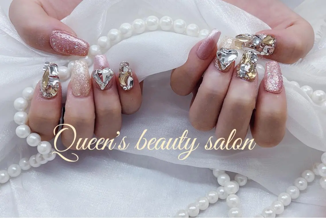 ネイル ハンドネイル Queens ciciのネイルデザイン