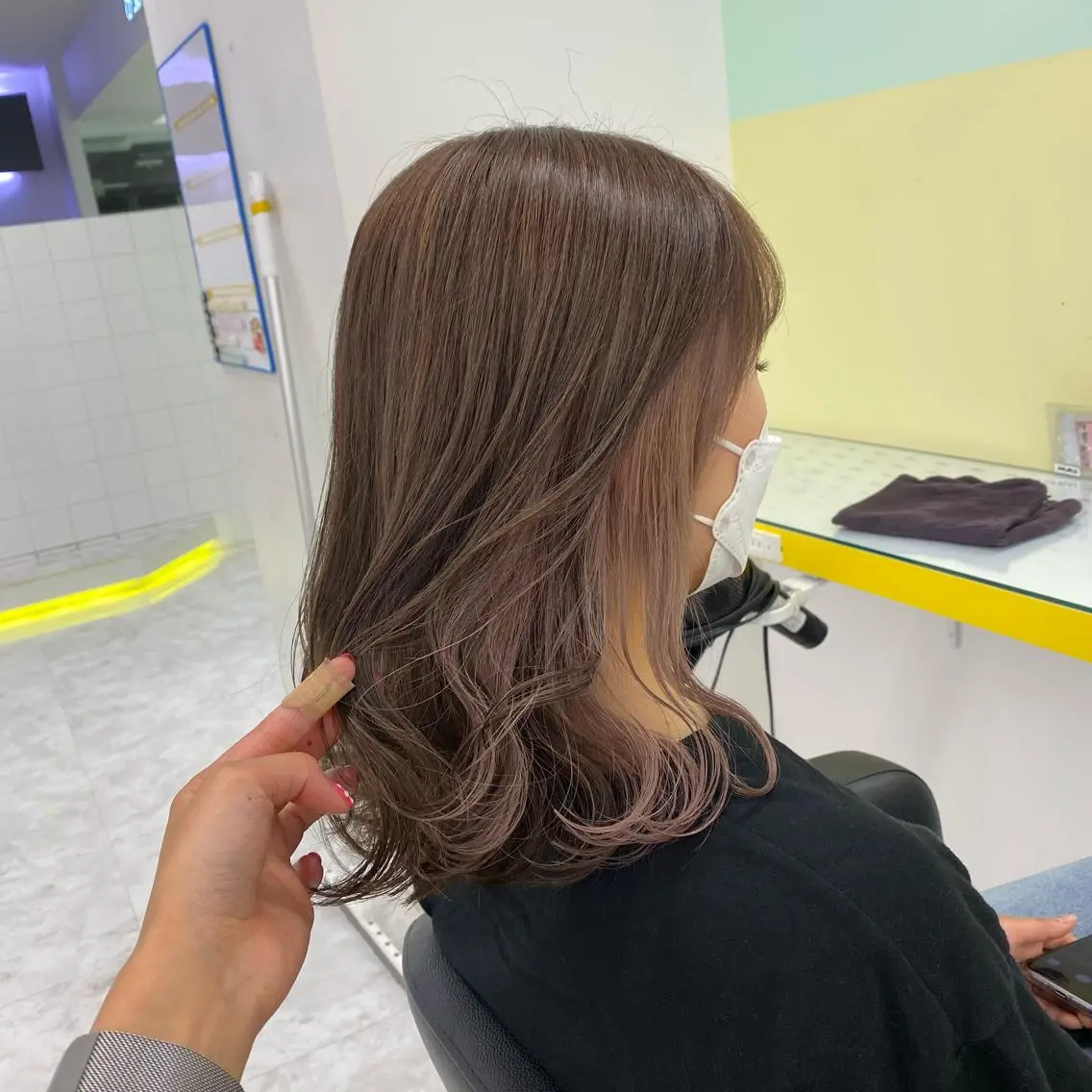 セミロング カラー ヘアアレンジ ヘアカラー トリートメント mai🍑暖色カラー /レイヤー💖のヘアスタイル