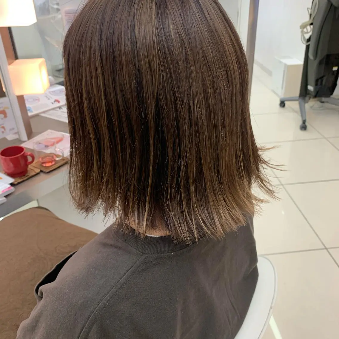 ミディアム カラー ヘアアレンジ ハイライトカラー ハイライト 馴染ませNo.1🧃 エクステ・アレンジのヘアスタイル