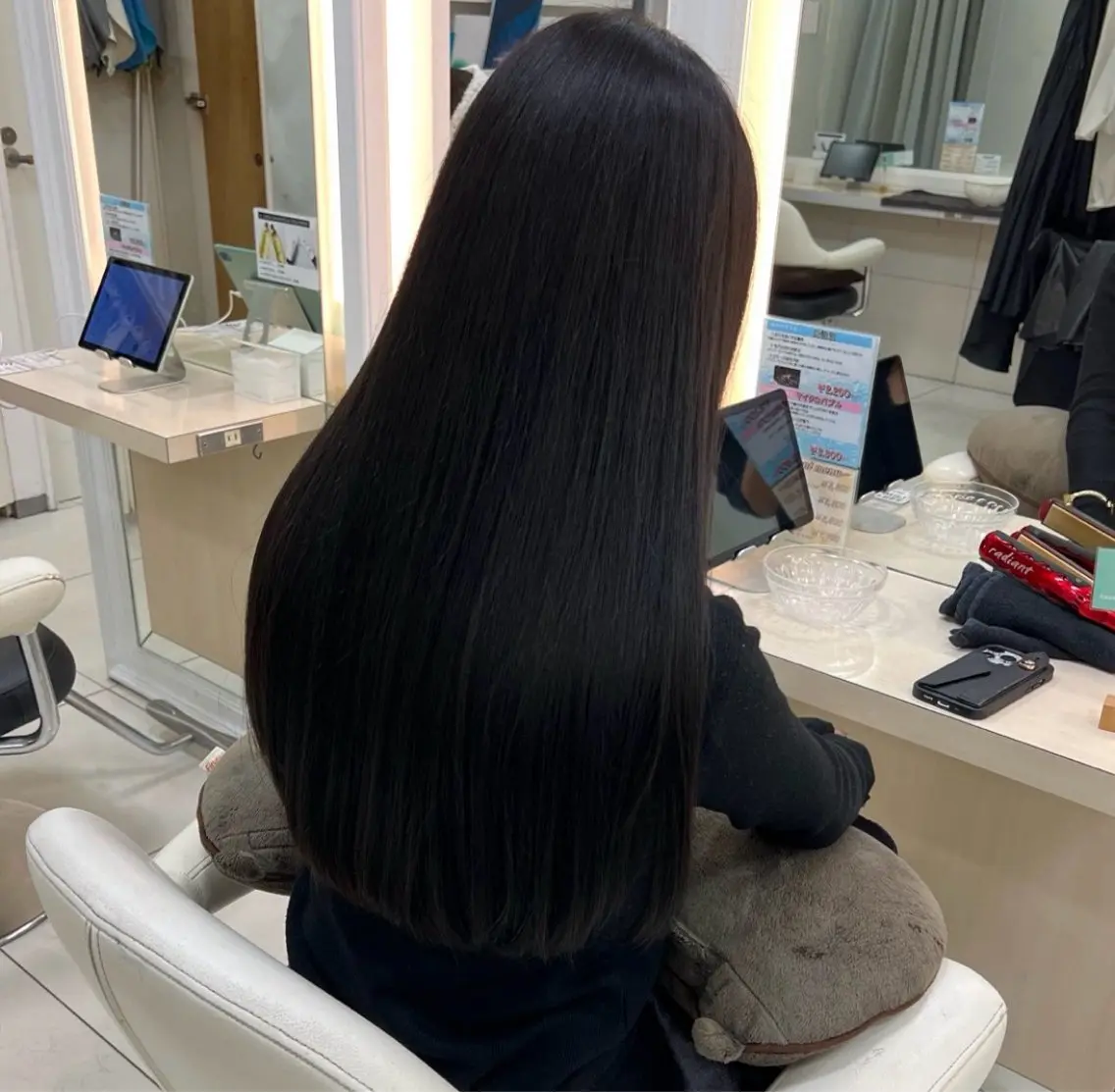 カラー ヘアカラー 木村 ここなのヘアスタイル
