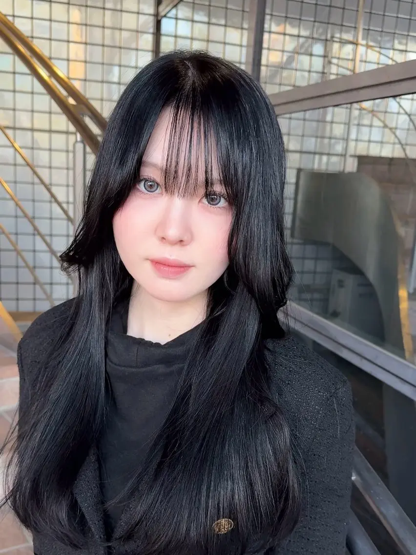 セミロング ハッシュカット 韓国風ヘア 韓国STYLE 小久保のヘアスタイル
