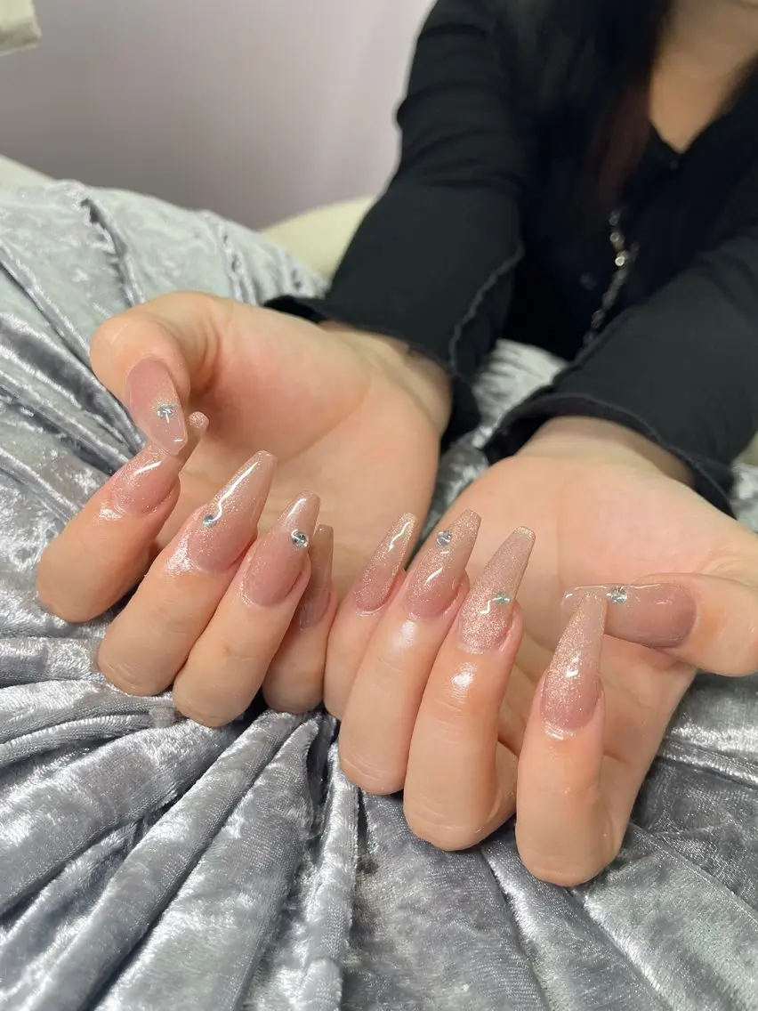 ネイル ハンドネイル Mumu眉毛,ネイル モデル募集中🪄のネイルデザイン