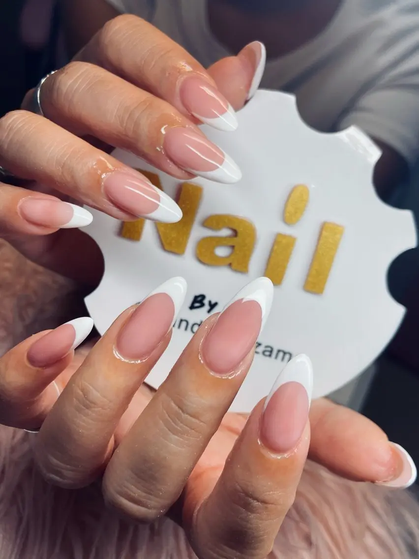 ネイル フレンチネイル ハンドネイル HandSnail 座間ネイルサロンのネイルデザイン