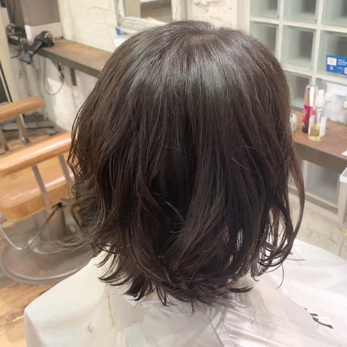 ショート パーマ 外ハネヘア デジタルパーマ 髪質改善 縮毛矯正/ レイヤー/銀座/本木のヘアスタイル