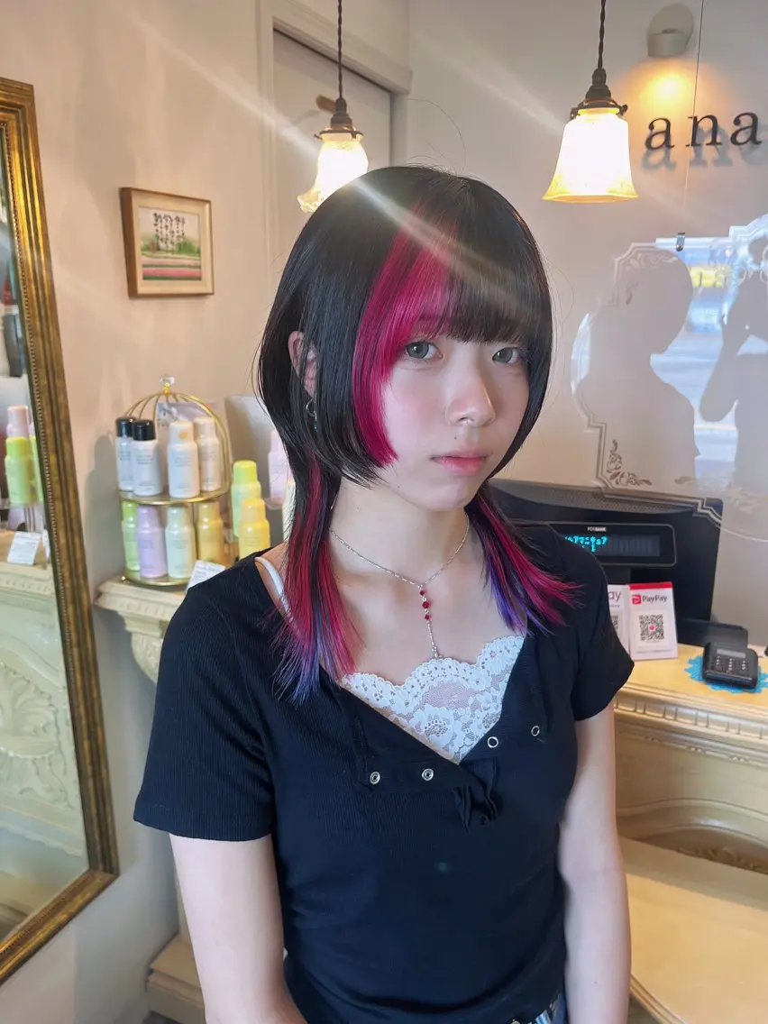 カラー 小林 真誉のヘアスタイル