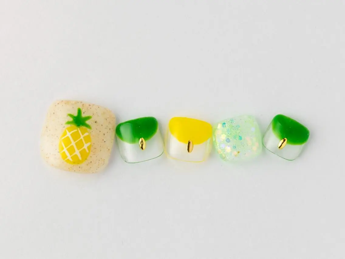 ネイル フットネイル Tiary🤍 Sachikaのネイルデザイン