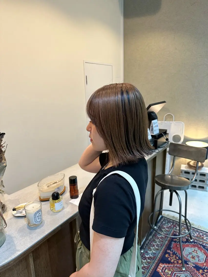 ミディアム カラー ベージュカラー 透明感カラー Shiro RENのヘアスタイル