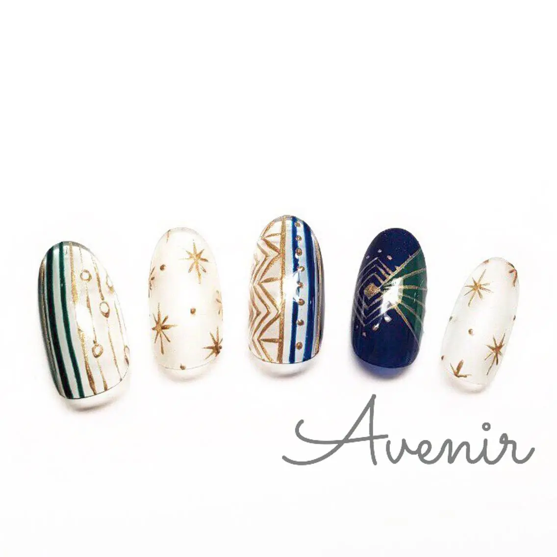 ネイル Avenir 表参道 nail&eye予約のネイルデザイン