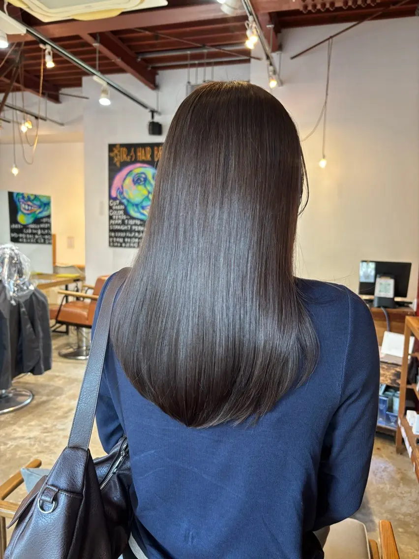 セミロング カラー 小日向 沙織のヘアスタイル
