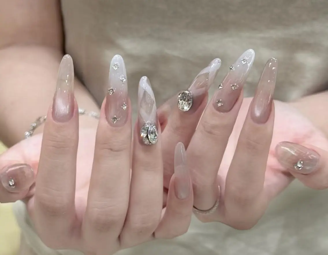 ネイル ハンドネイル 🎀 NaNa_nailのネイルデザイン