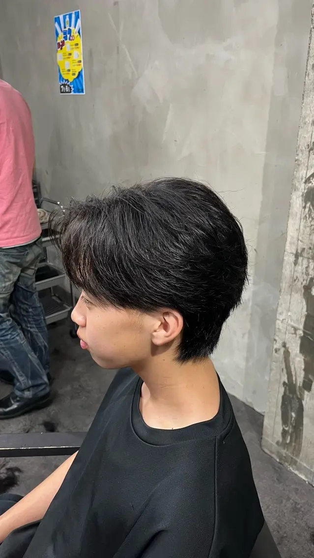 【カット+眉カット】マッシュ/スパイキーショート/ラウンドマッシュ/センターパート/の写真
