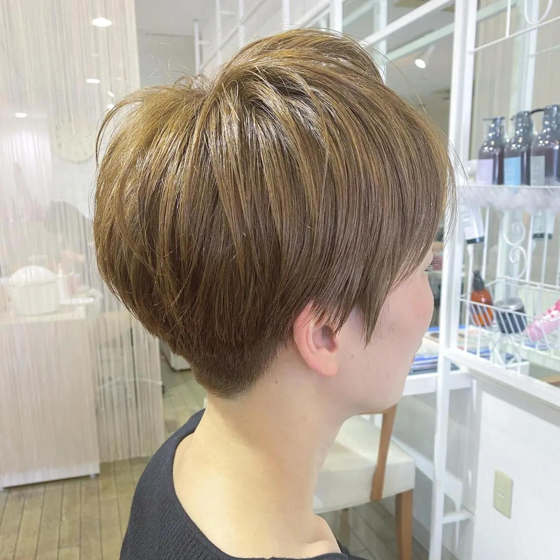 ショート カラー 奥秋 理紗　sai xのヘアスタイル