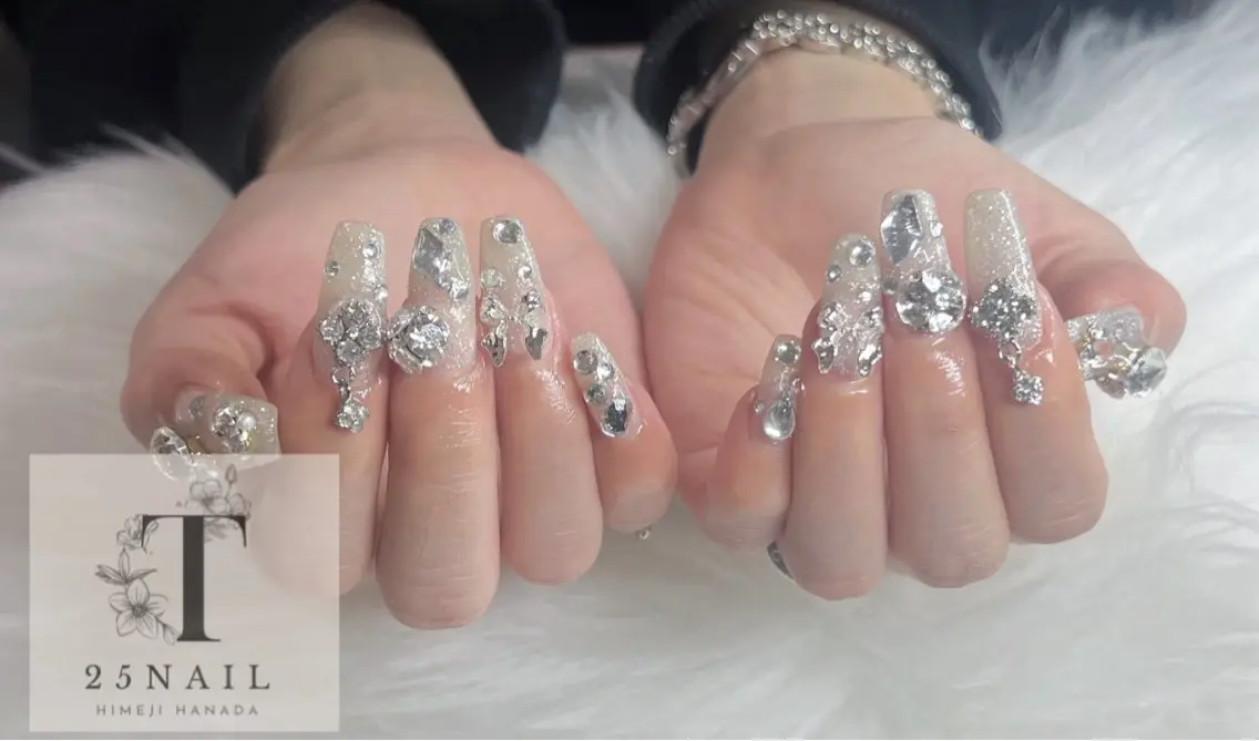 ネイル 25(ﾆｺﾈｲﾙ) NAILのネイルデザイン