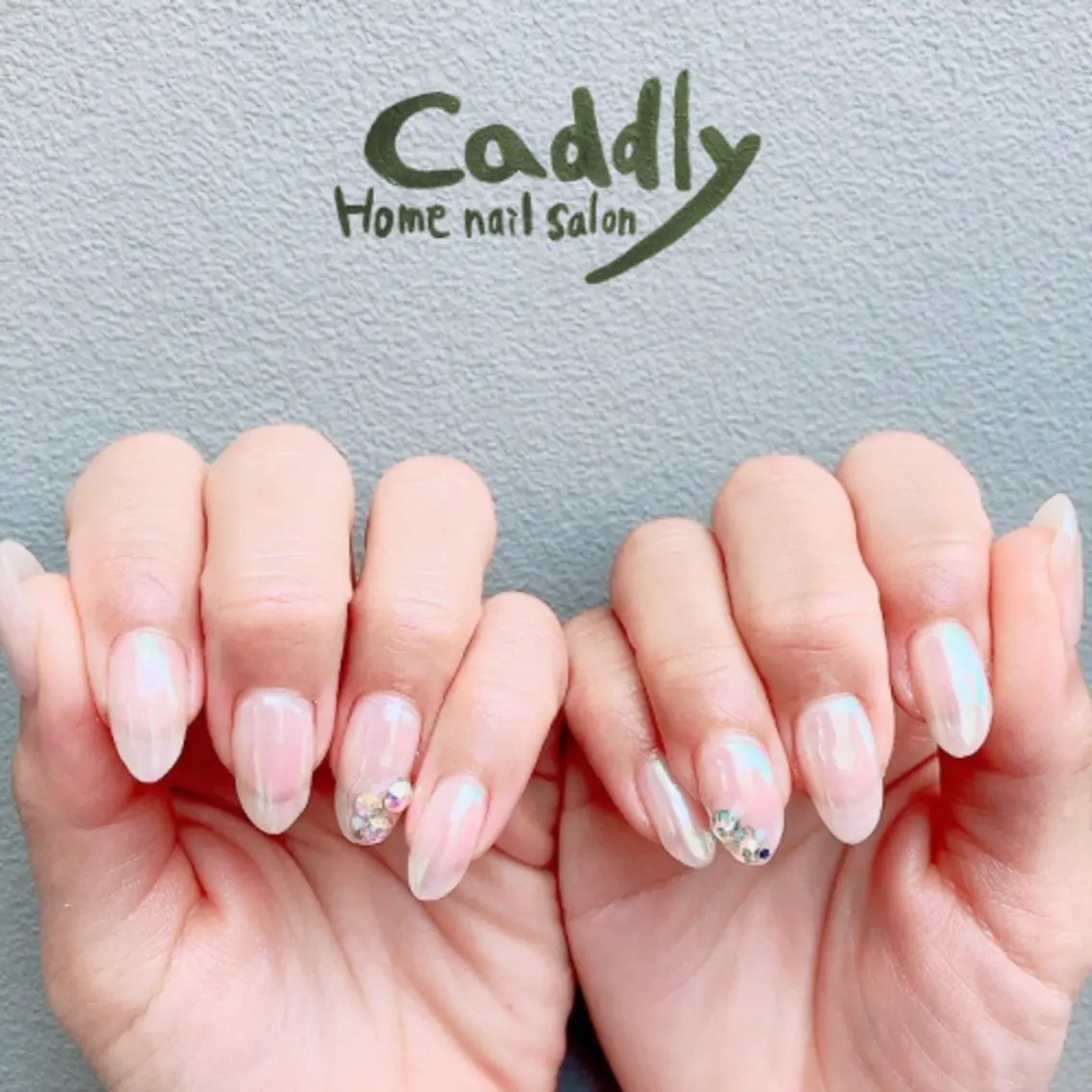 ネイル オーロラネイル キラキラネイル caddly naoのネイルデザイン