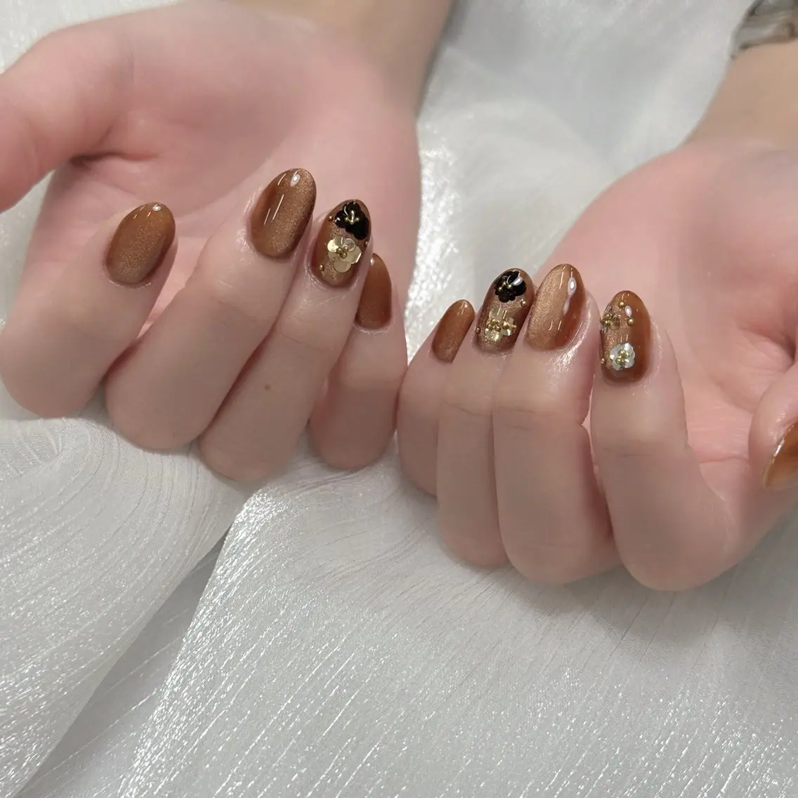 ネイル ハンドネイル 🪷Mi.o あいちゃん🐝のネイルデザイン