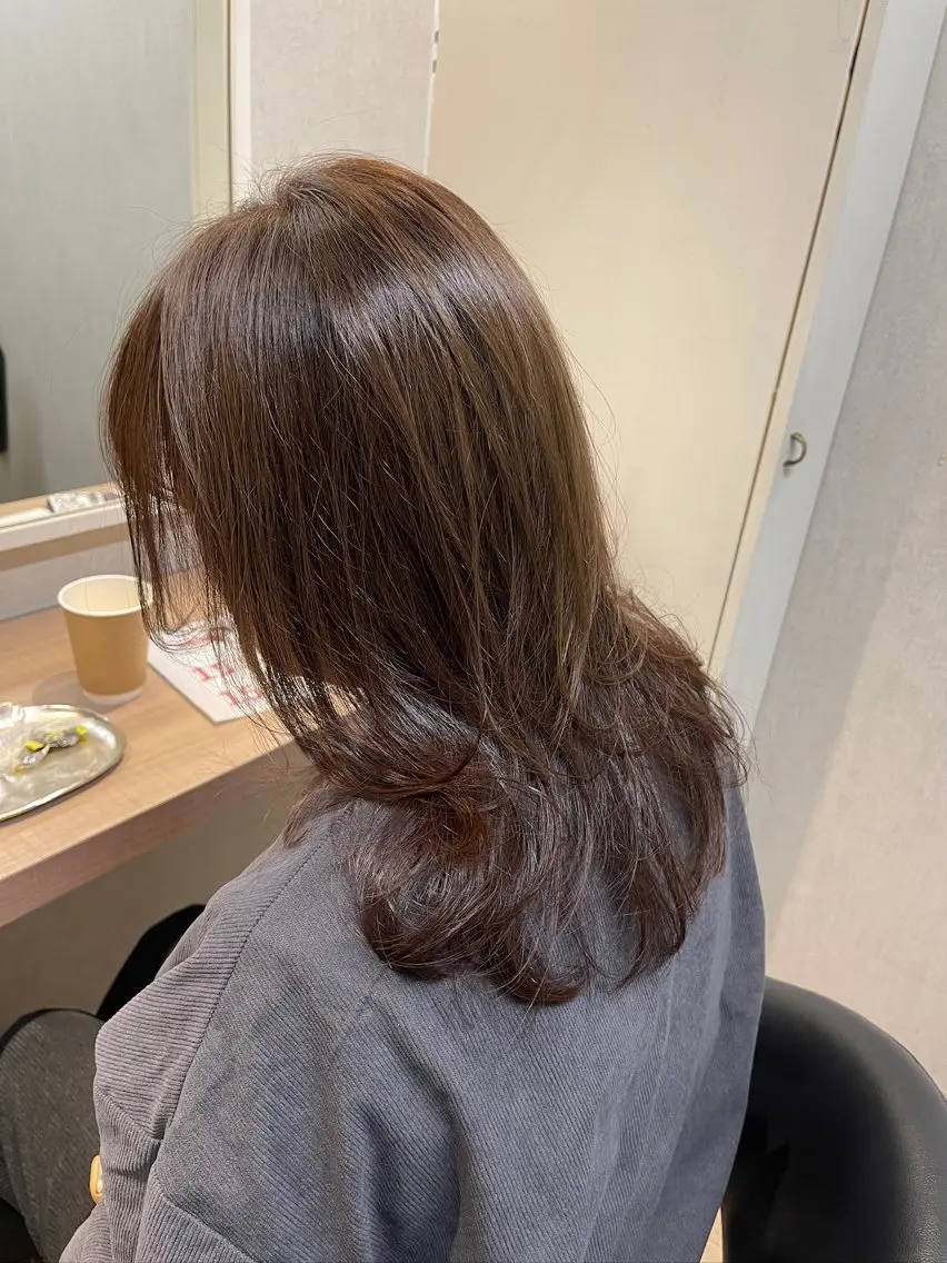 ミディアム カラー ANDIAMO SAKAE🍁楓のヘアスタイル
