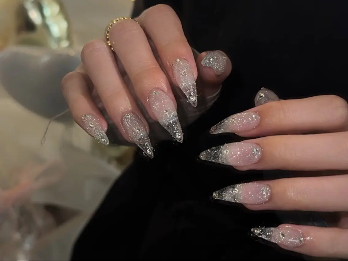 ネイル フレンチネイル マグネットネイル 持ち込み ニュアンスネイル ワンカラーネイル ハンドネイル LINEA.nail 代官山のネイルデザイン