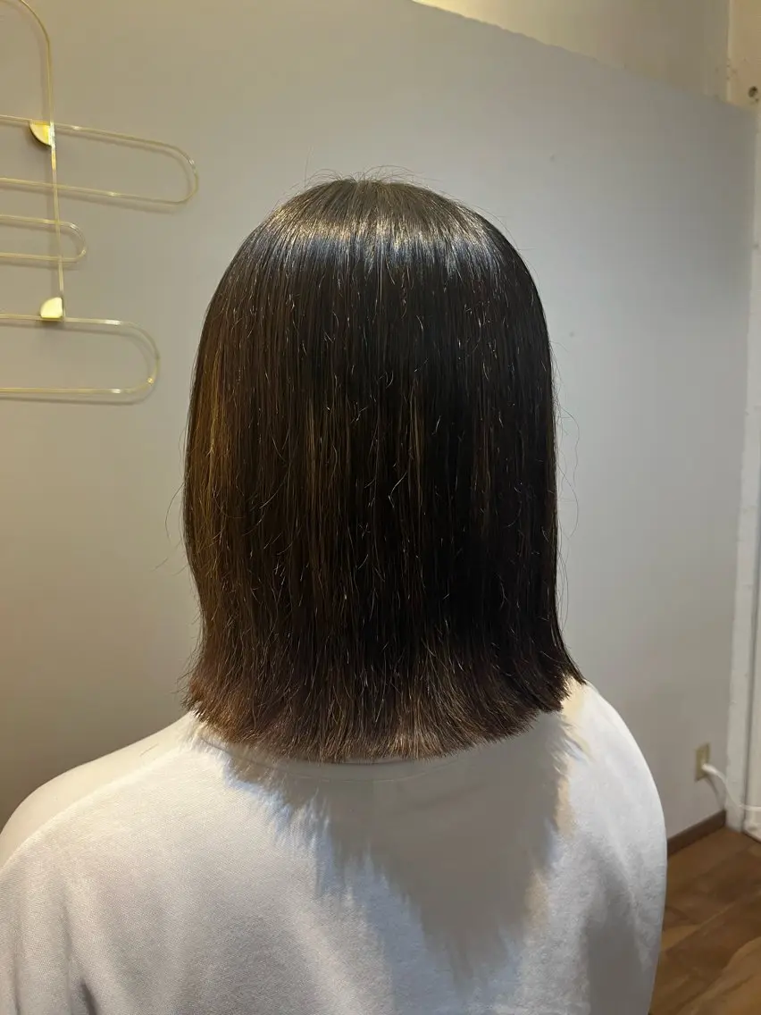 ミディアム 切りっぱなしボブ ボブ 外ハネヘア カット 臺 佳連のヘアスタイル