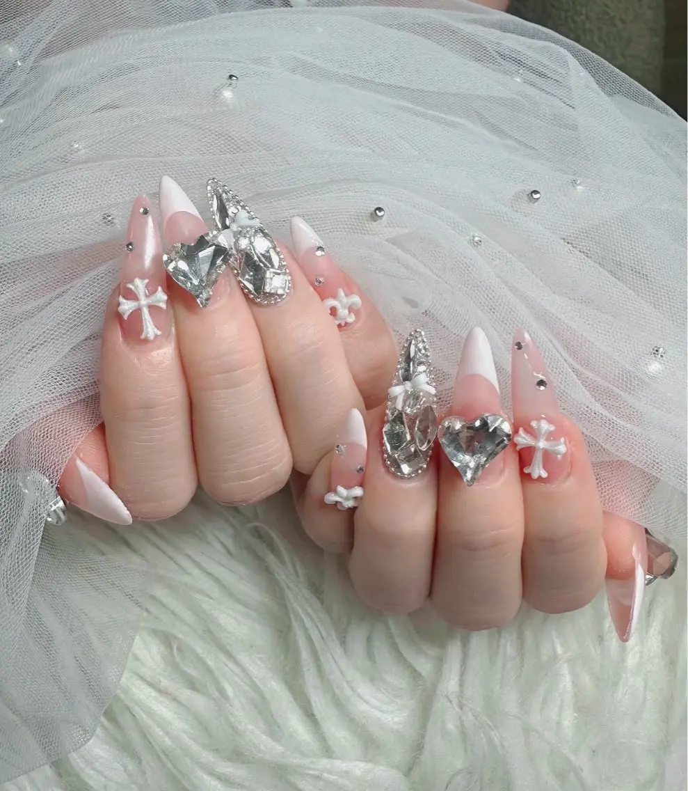 ネイル フットネイル フレンチネイル グラデーション 韓国ネイル ロングネイル ハンドネイル Hani Nail Salonのネイルデザイン