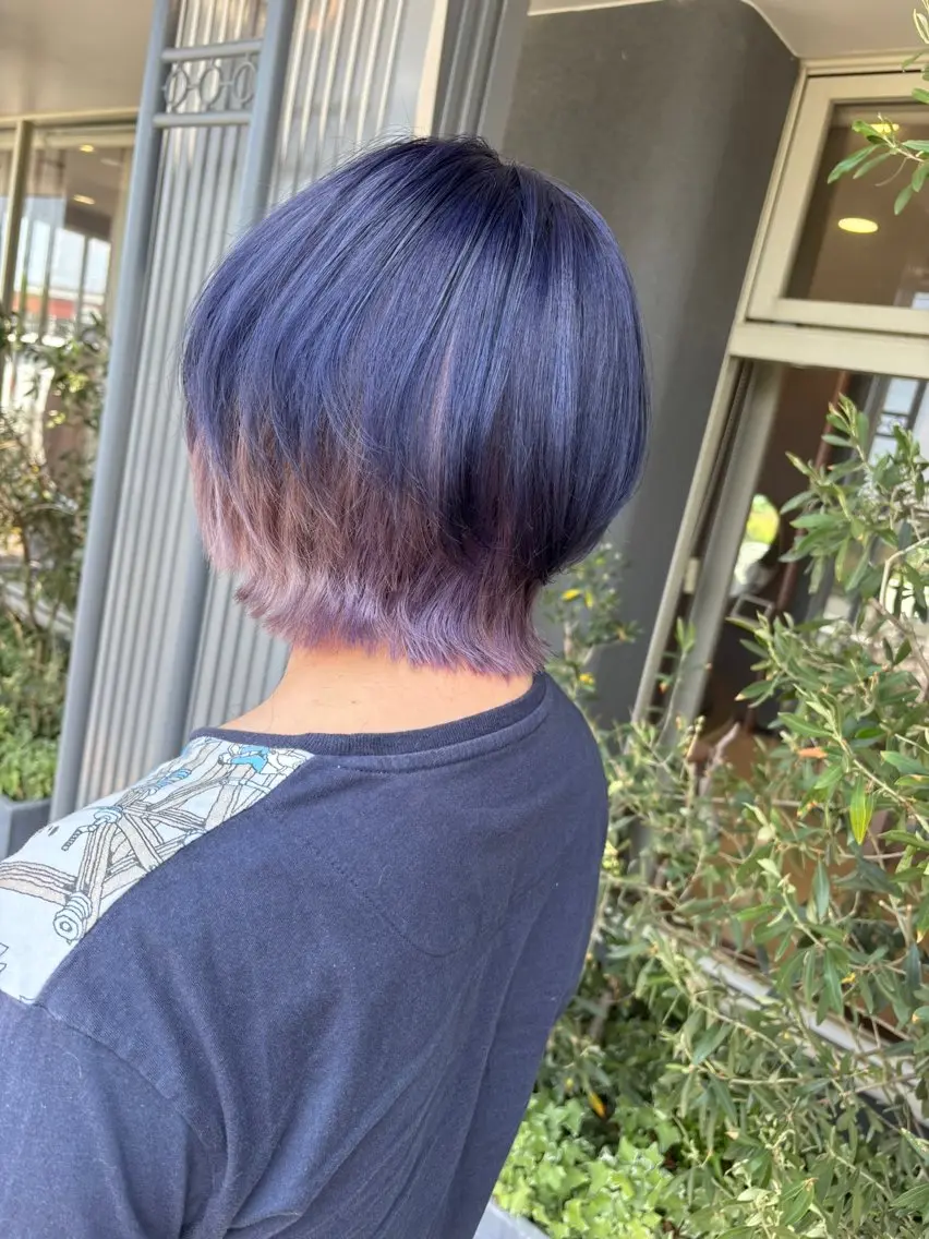 ショート カラー ブリーチ デザインカラー ヘアカラー トリートメント 小濱 愛美莉のヘアスタイル