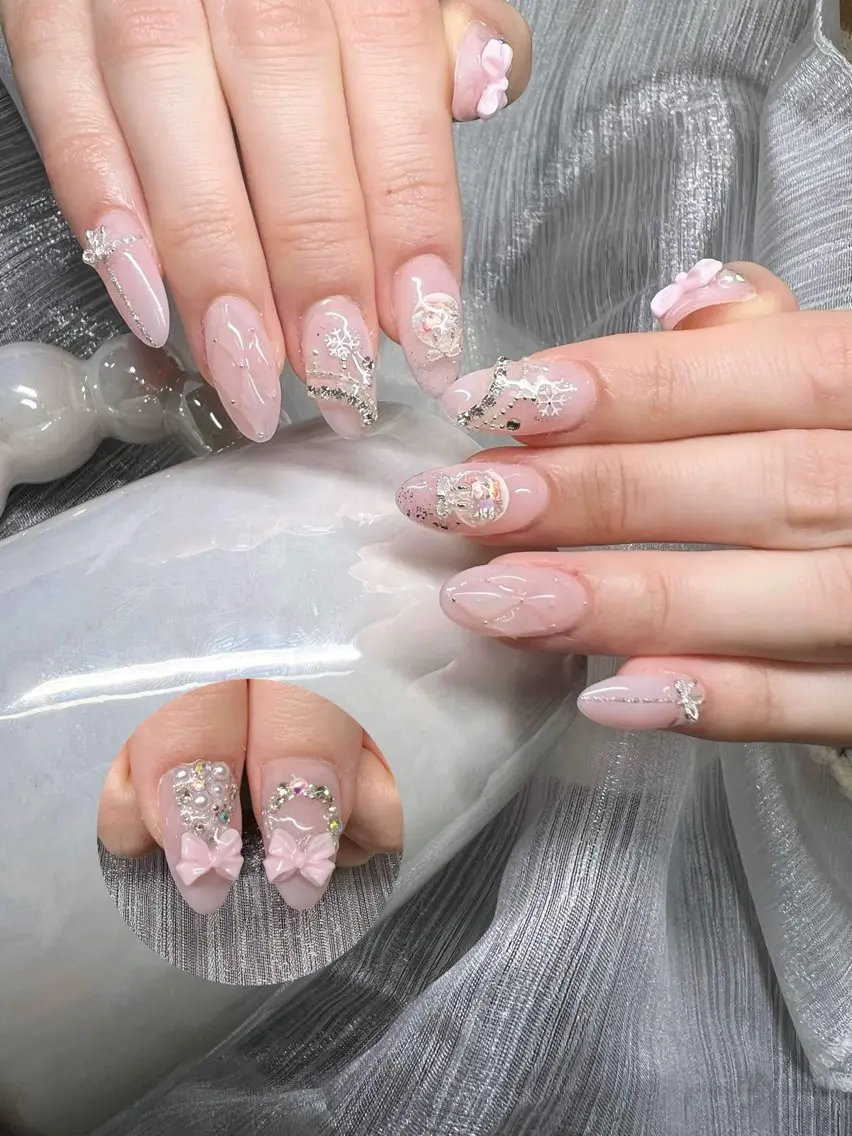 ネイル オーロラネイル チークネイル 長さ出し フットネイル フレンチネイル Lee Nails チップ長さだし専門店のネイルデザイン