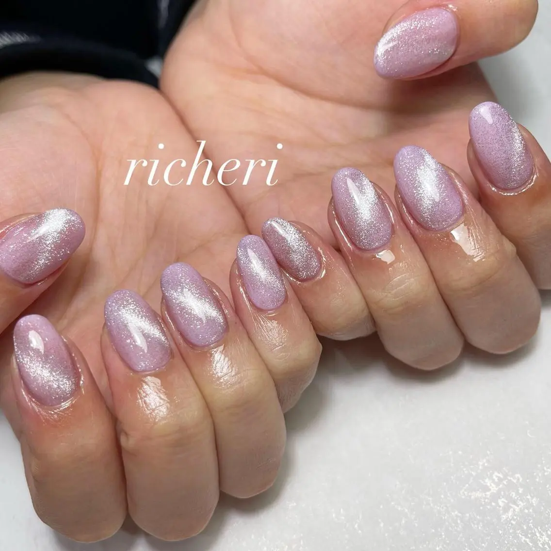 ミディアム ネイル 韓国風ヘア アートネイル フレンチネイル ジェルネイル ガラスフレンチ richeri beautyのエステ・リラクイメージ