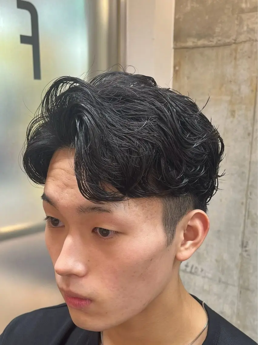 ショート パーマ メンズ カット パーマ トリートメント 佐々木 優人のヘアスタイル