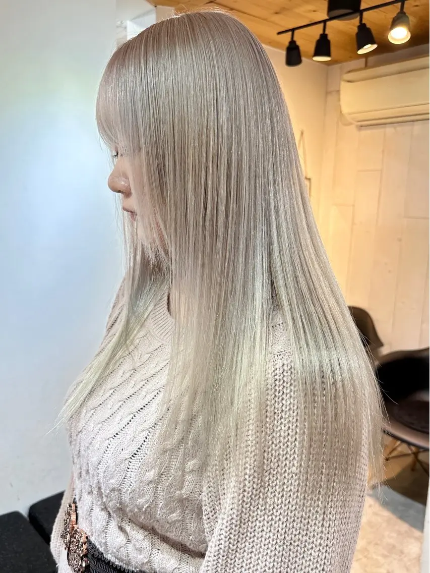セミロング カラー カット ヘアカラー トリートメント ブリーチダブルカラー 【koide】のヘアスタイル