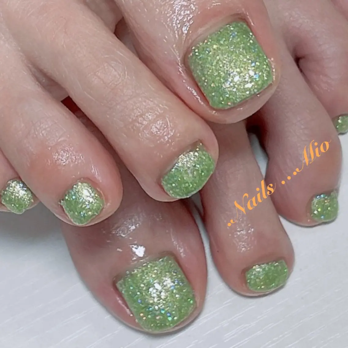 ネイル フットネイル 赤色 フットネイル .Nails Mio 赤羽西ネイルサロンのネイルデザイン