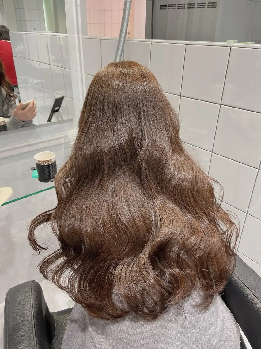 ロング カラー センターパート特化 井上健太のヘアスタイル