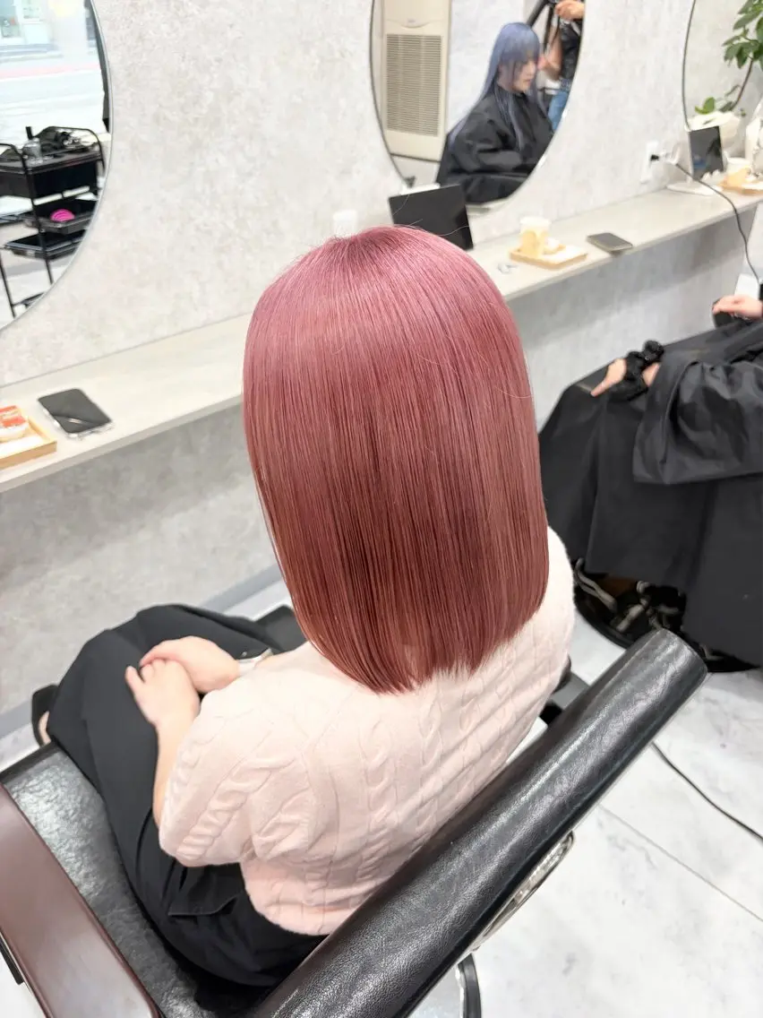 ミディアム 🦋ハイトーン🦋 石山 希理🦋のヘアスタイル