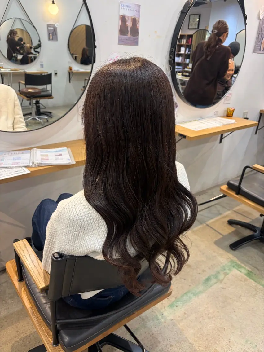ロング 聖菜/ hina /レイヤー/艶カラーのヘアスタイル