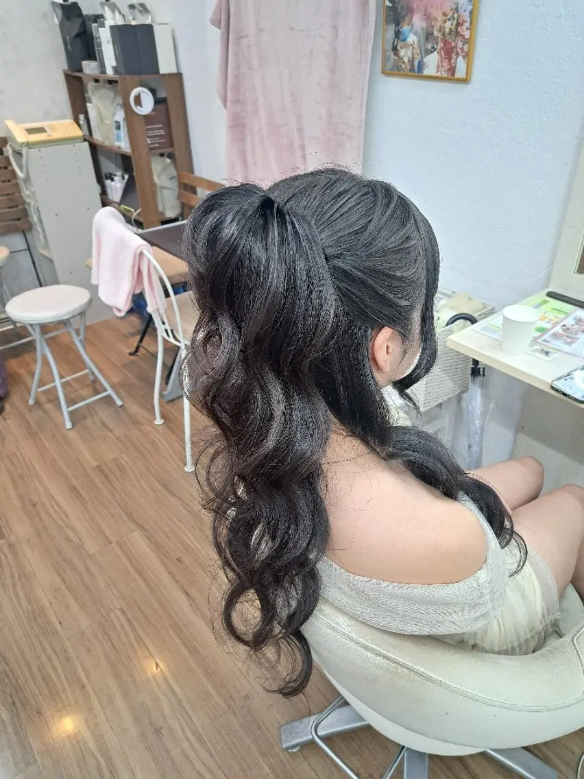 ロング ヘアアレンジ 韓国風ヘア ヘアセット GLOSS心斎橋🌹 はるなのヘアスタイル