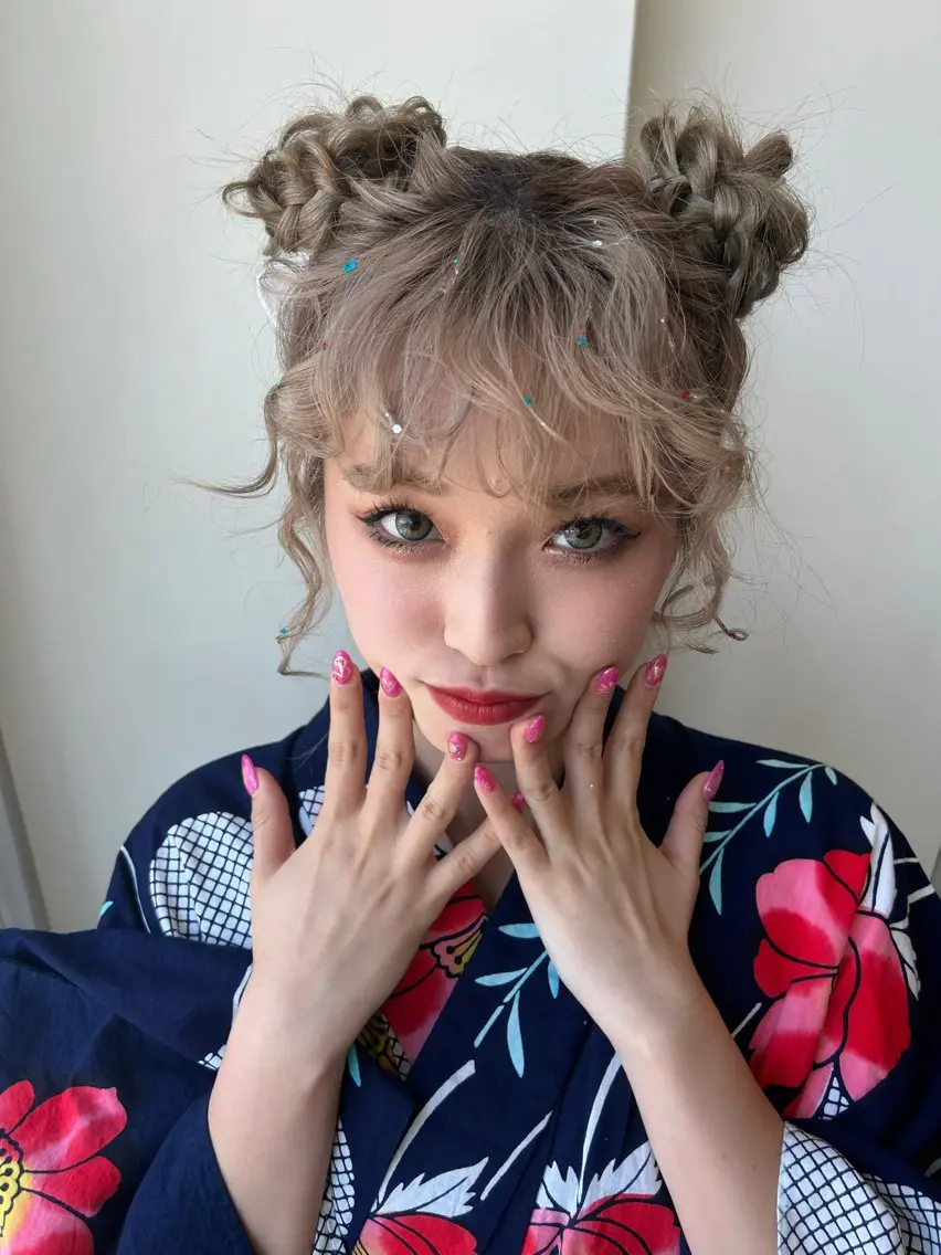 ロング ヘアアレンジ ヘアセット Maho/海外 レイヤー/ハッシュのヘアスタイル