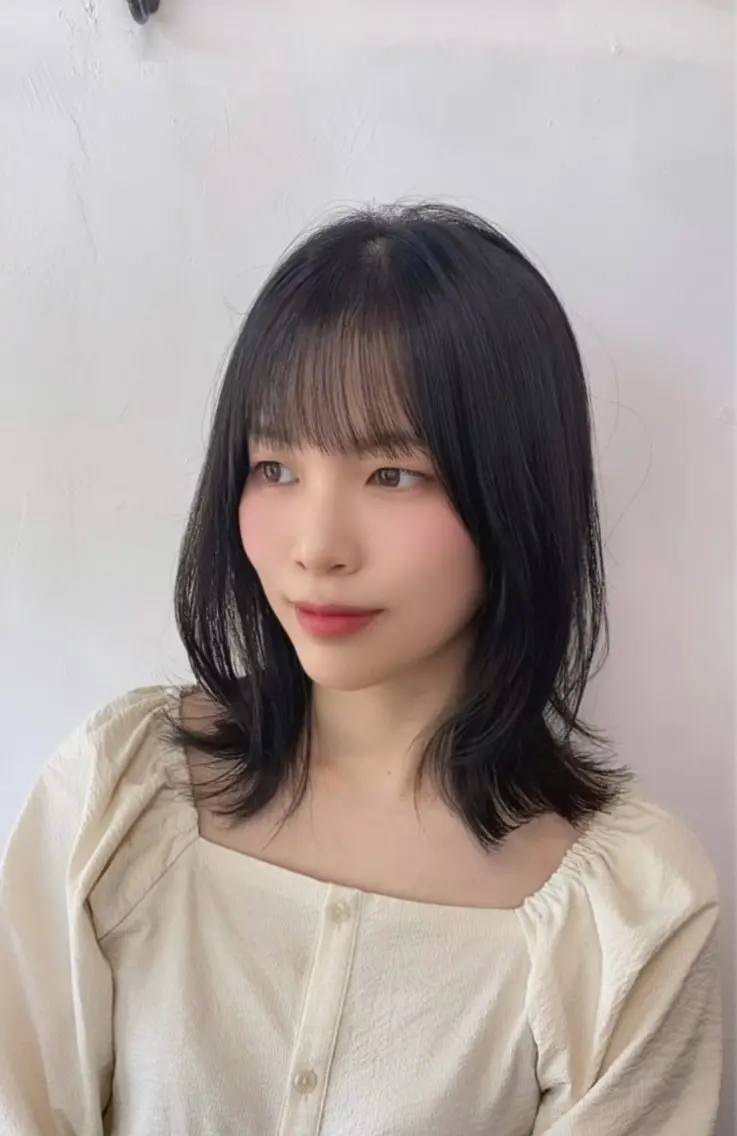 ミディアム くびれヘア くびれレイヤー レイヤーカット カット ヘアカラー 【nook’】 mai ໒꒱のヘアスタイル